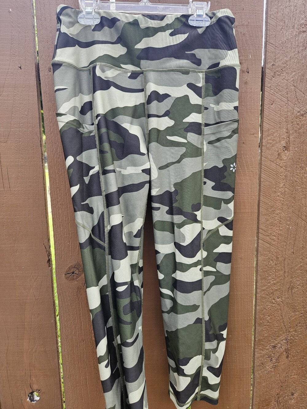 Nine West Womens Camo Leggings in Green and Black Size M